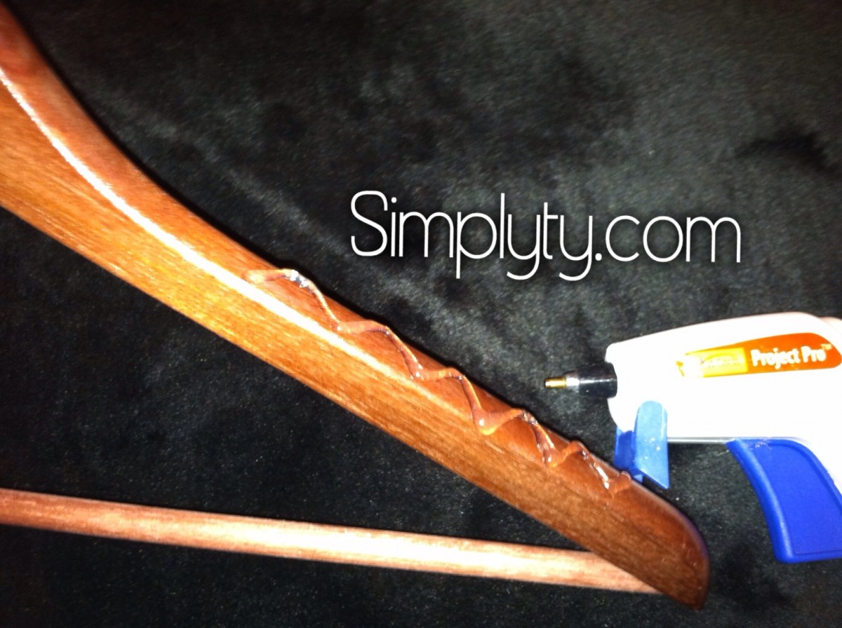 make a hanger non slip 3 52412